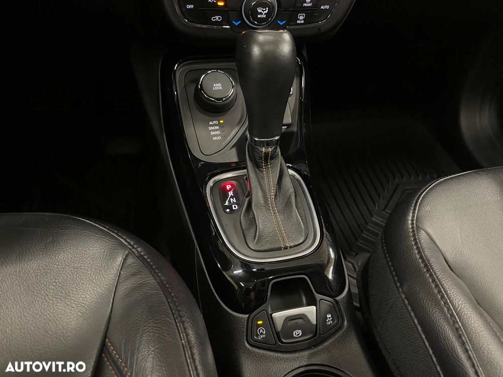 Jeep Compass 2.0 M-Jet 4x4 AT Limited - 19