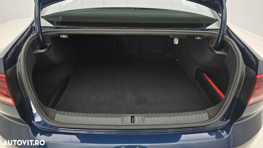 Volkswagen Passat 1.5 TSI ACT DSG Comfortline - 25