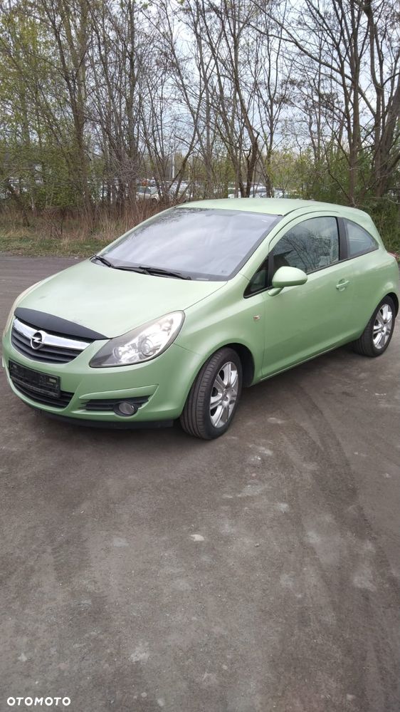 Opel Corsa - 1
