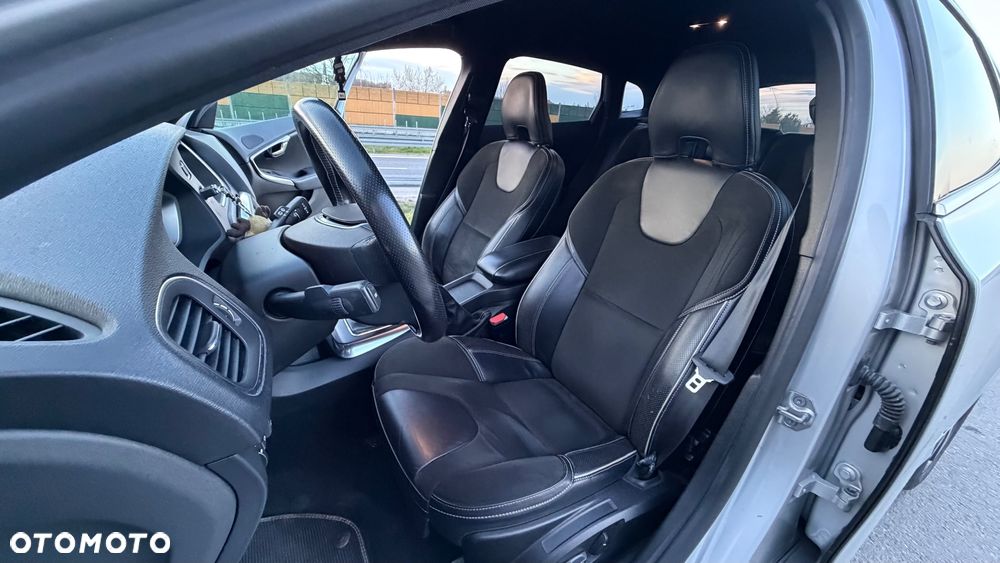 Volvo V40 D4 RDesign - 17