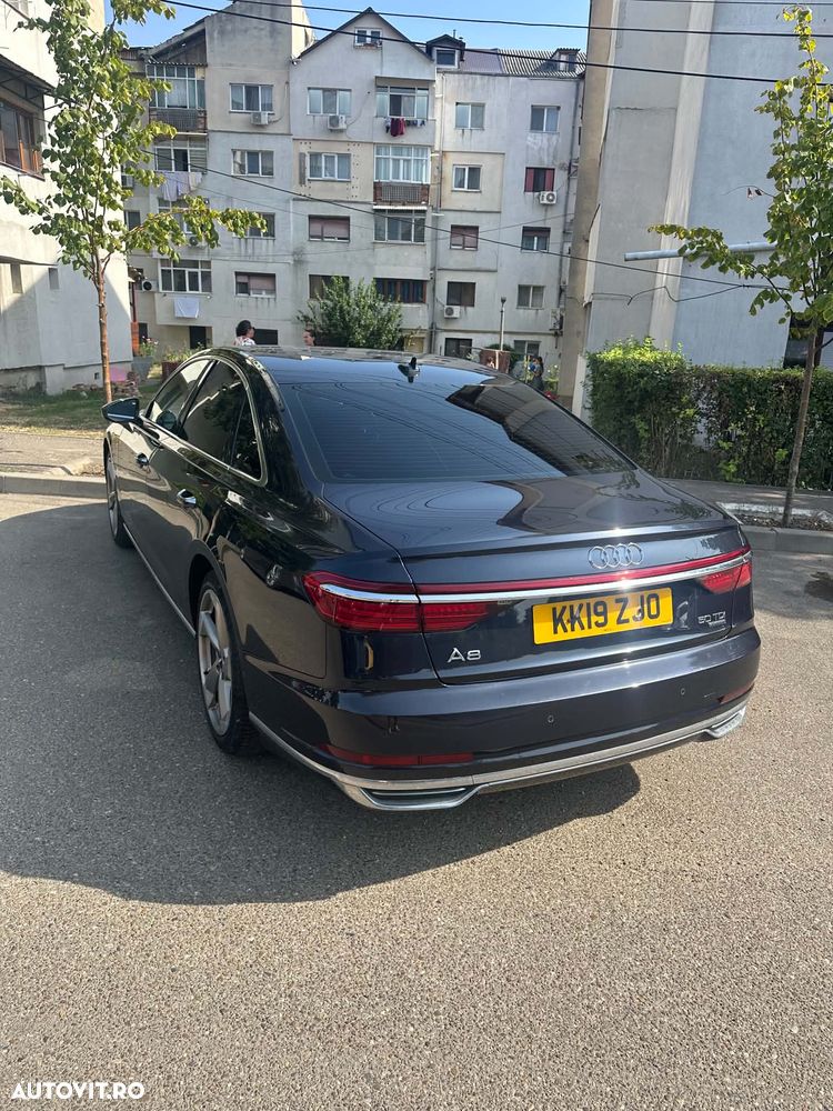 Audi A8 2019 photo 2