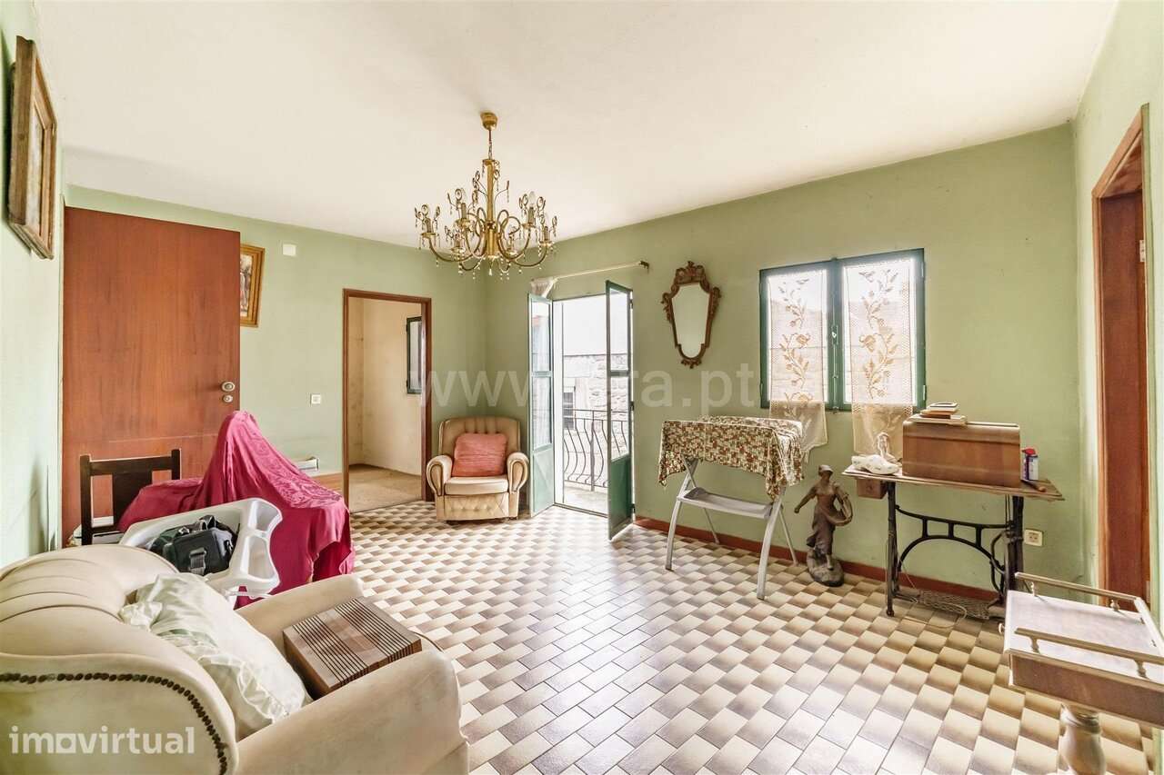 Moradia Geminada T4 / Sabugal, Casteleiro