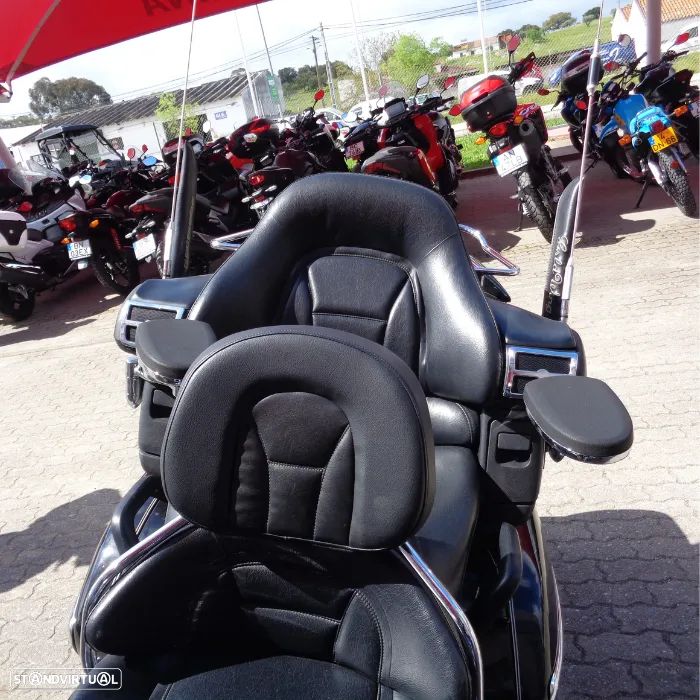 Honda Goldwing - 15