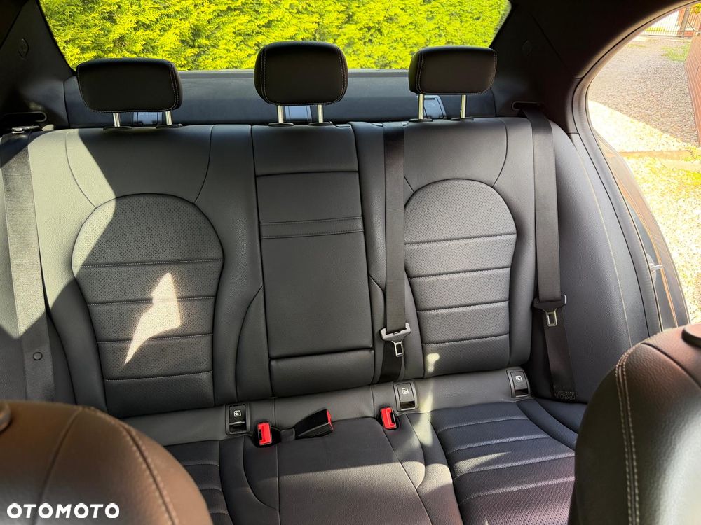 Mercedes-Benz Klasa C 200 9G-TRONIC - 9