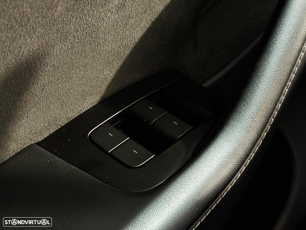 Tesla Model Y Performance Dual Motor AWD - 52