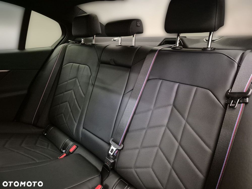 BMW Seria 5 520d mHEV M Sport - 18