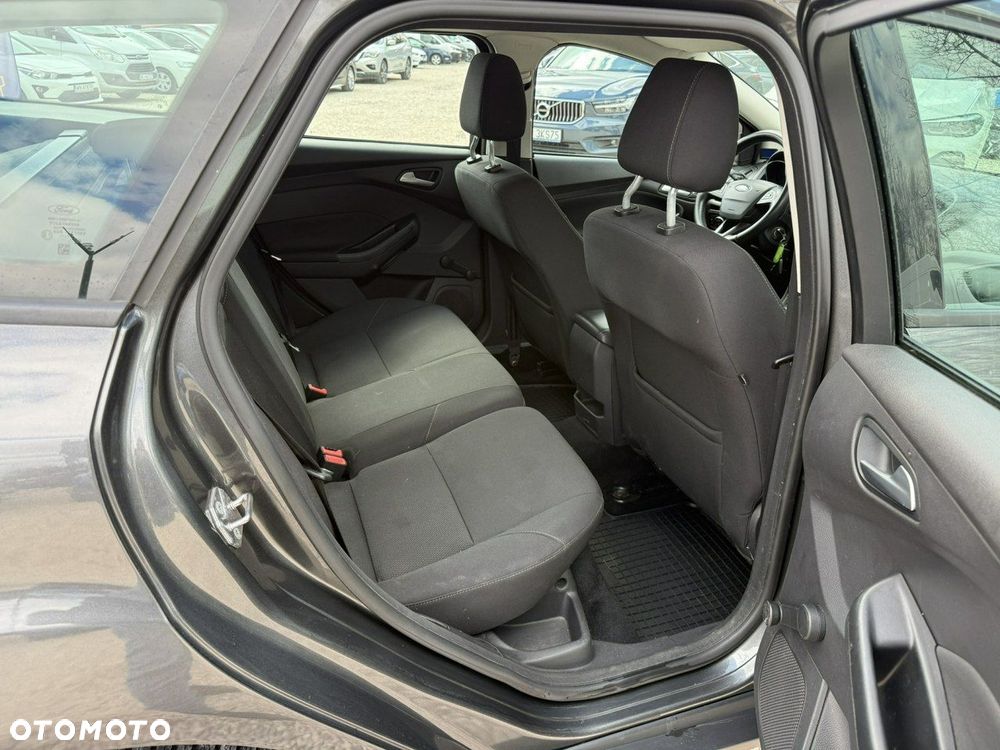 Ford Focus - 11