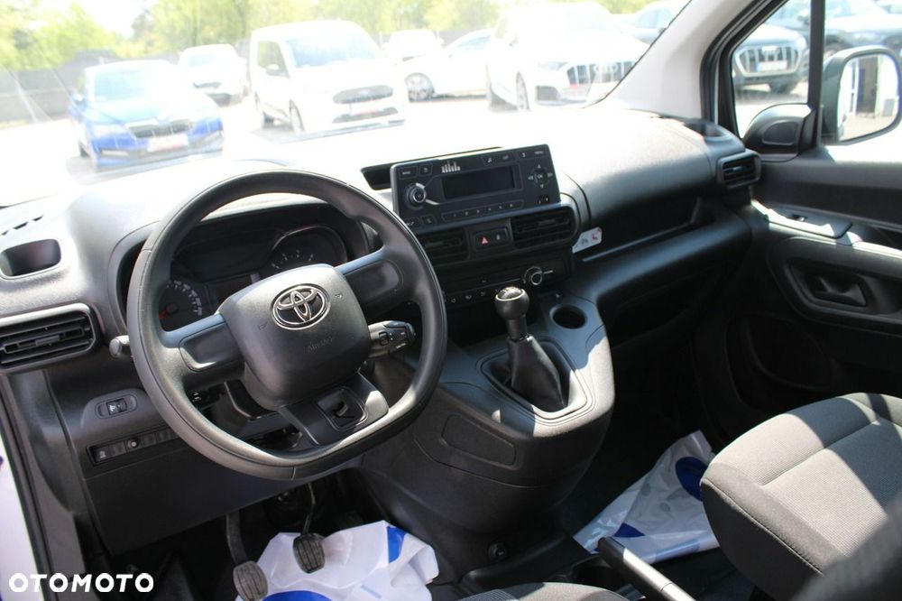 Toyota Proace City - 18