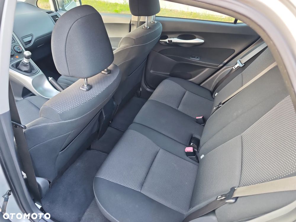 Toyota Auris 1.6 Valvematic Life - 17