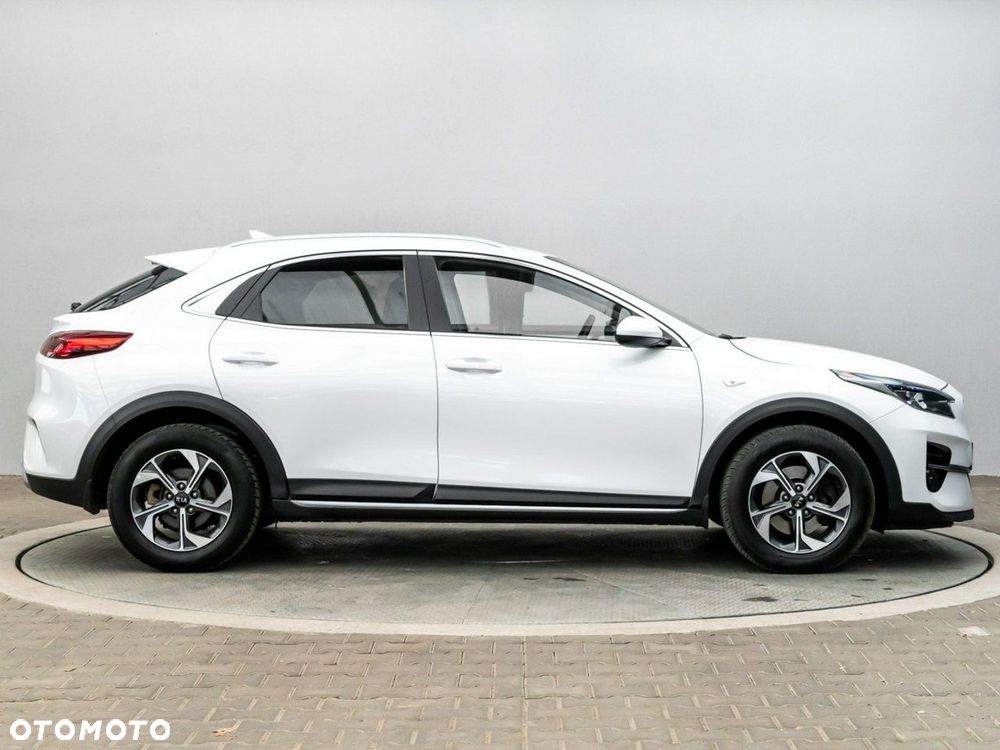 Kia XCeed 1.5 T-GDI M DCT - 6