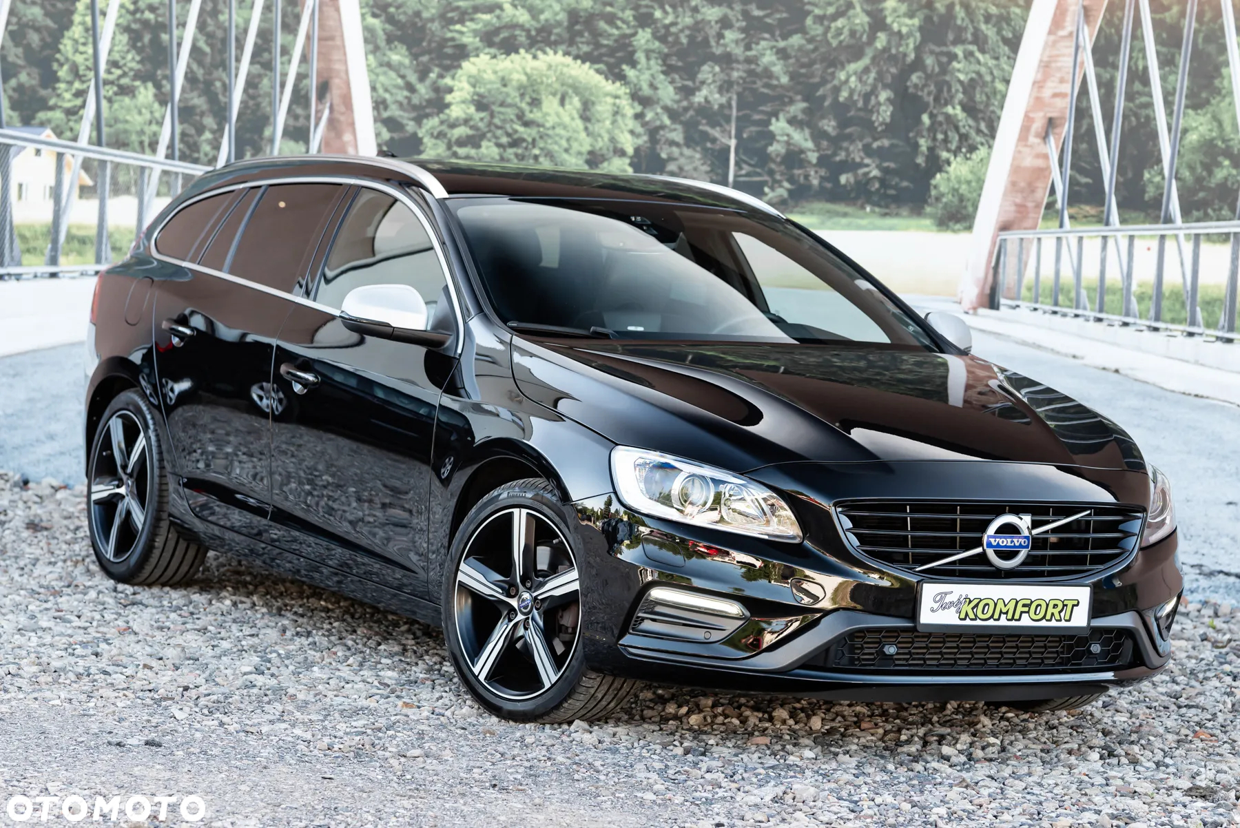 Volvo V60 D4 Drive-E R-Design Kinetic - 2