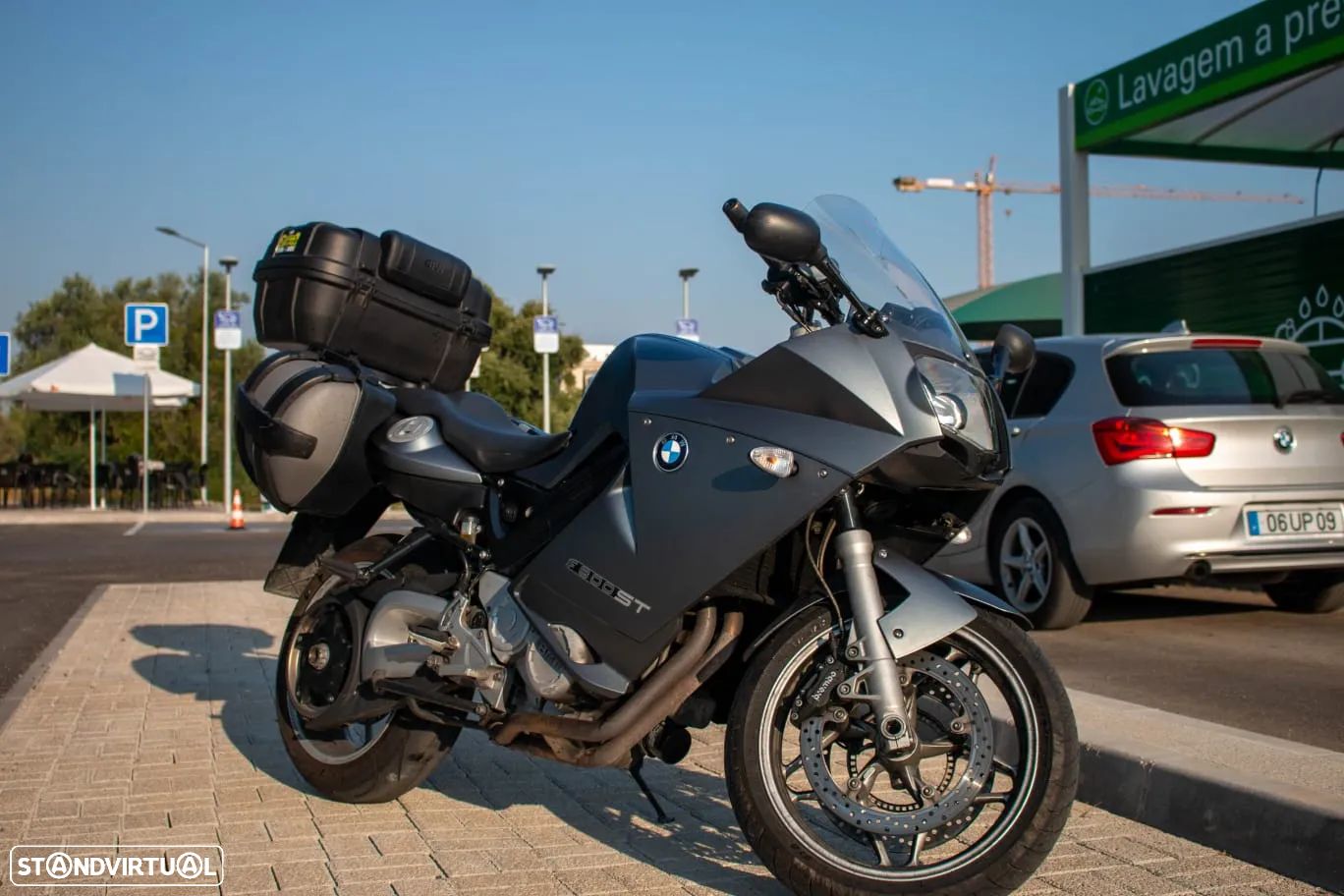 BMW F 800 ST - 1