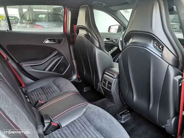 Mercedes-Benz GLA 45 AMG 4Matic Speedshift 7G-DCT - 16