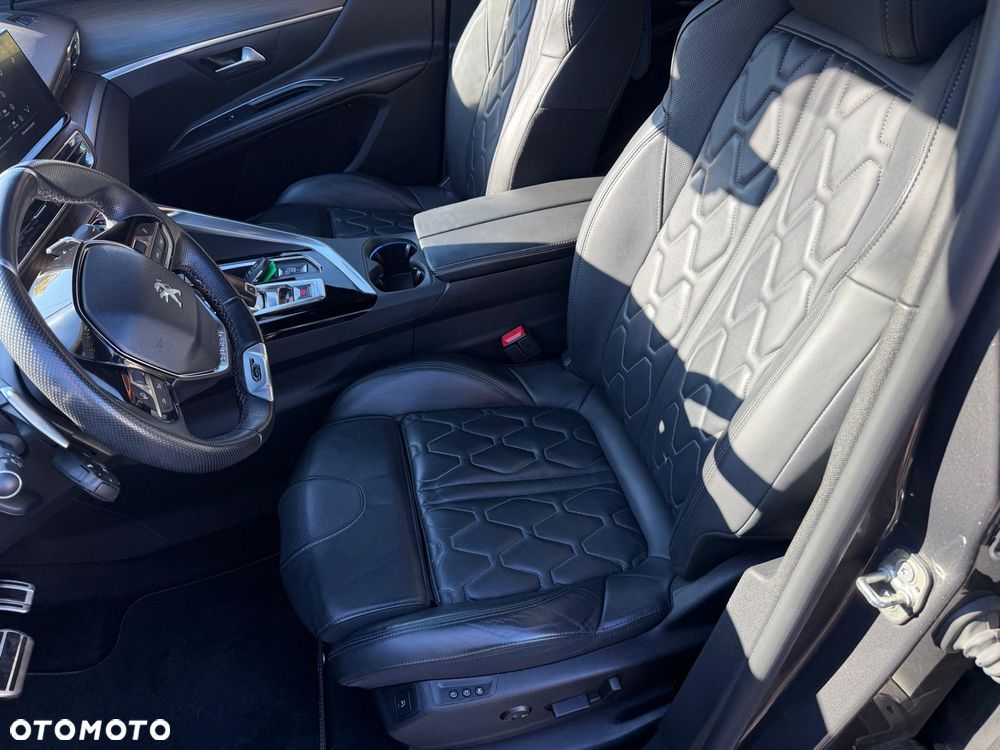 Peugeot 5008 BlueHDi 180 EAT8 GT - 29