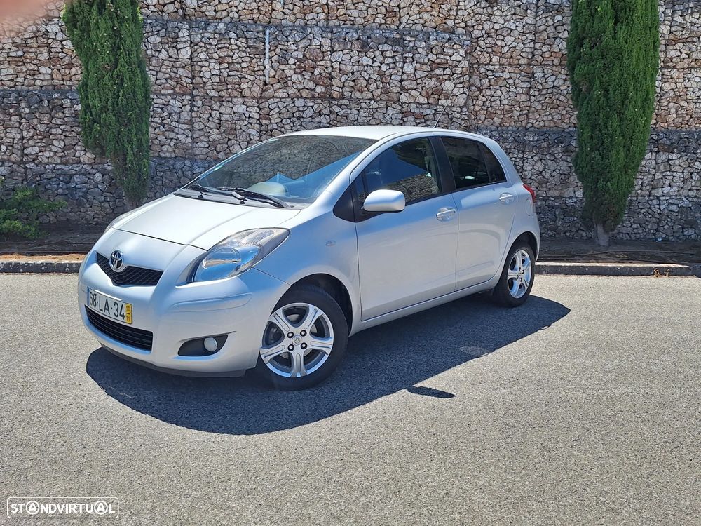 Toyota Yaris 1.0 VVT-i Sport - 1