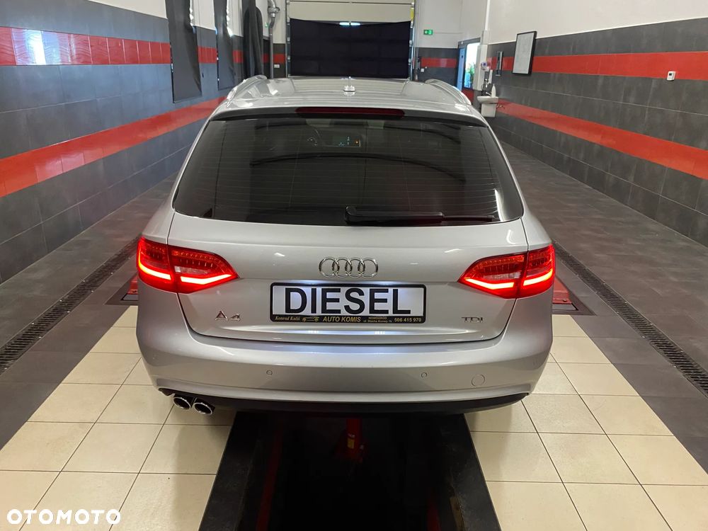 Audi A4 Avant 2.0 TDI - 14