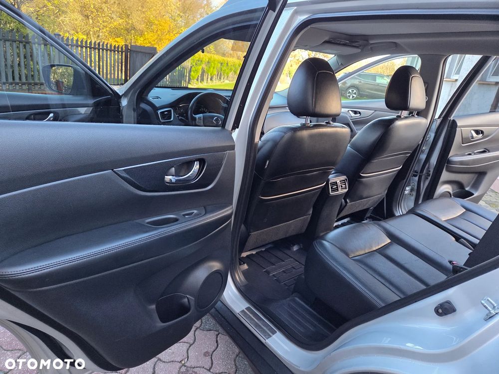 Nissan X-Trail 1.6 DCi N-Connecta 4WD EU6 - 24