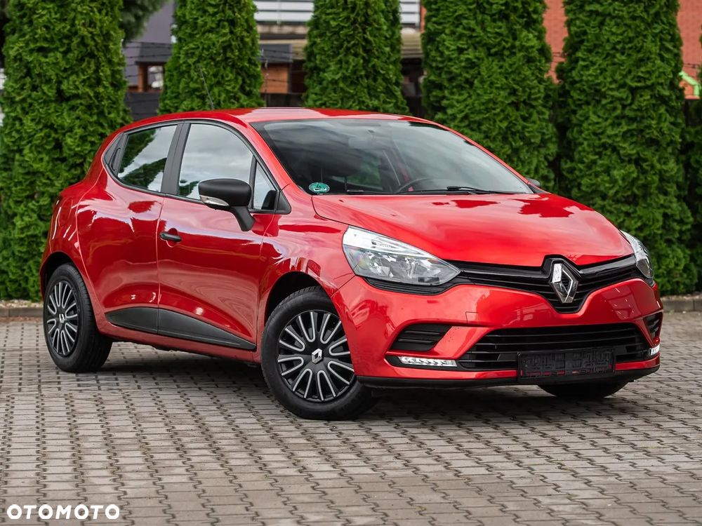 Renault Clio - 1