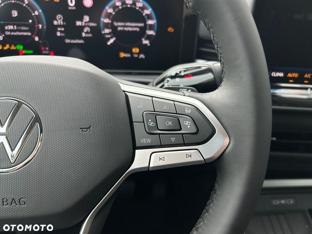 Volkswagen T-Roc - 15