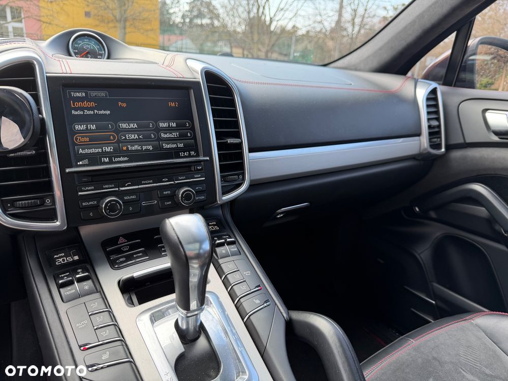 Porsche Cayenne - 11