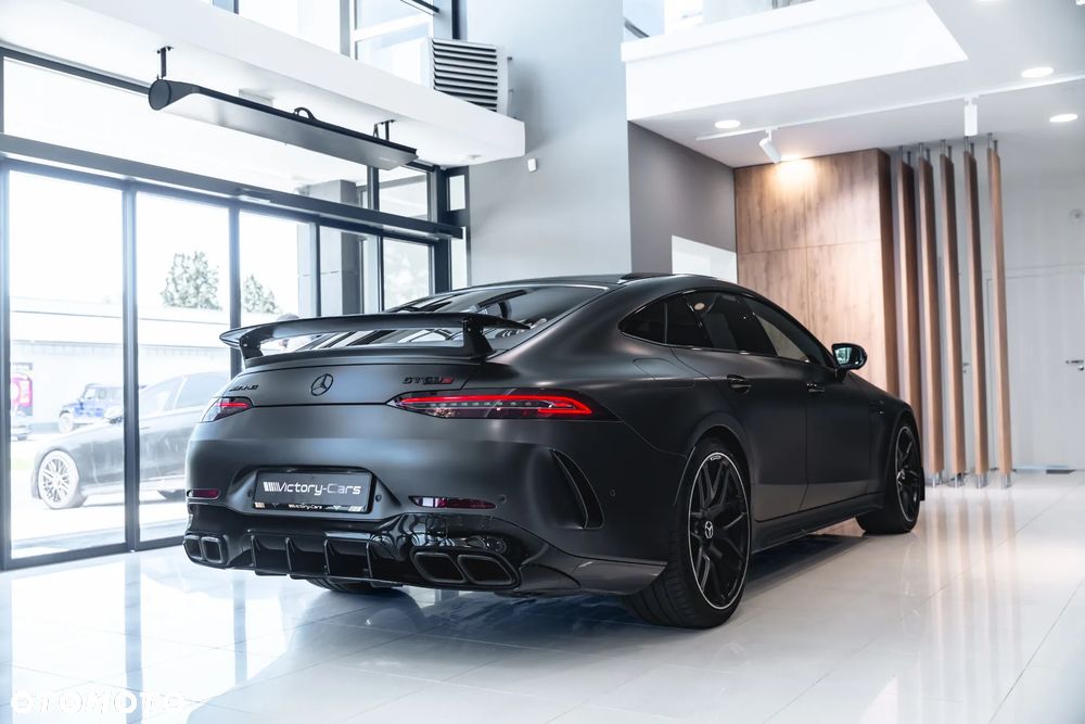 Mercedes-Benz AMG GT - 11