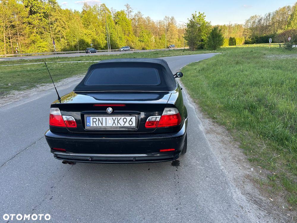 BMW Seria 3 323i - 8