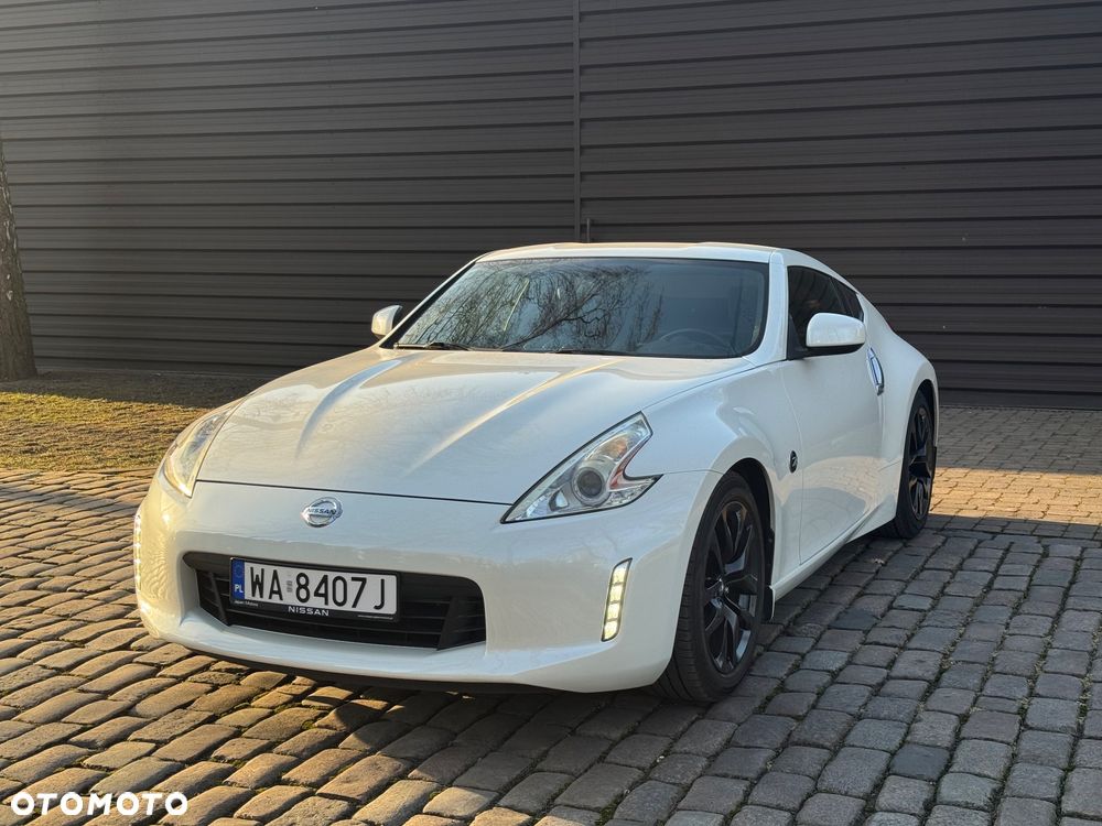 Nissan 370 Z - 1