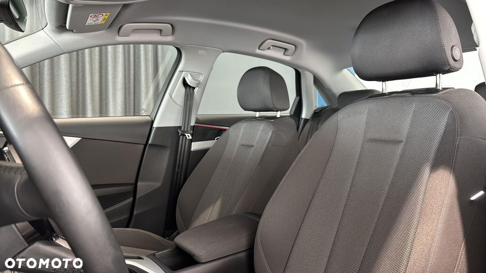 Audi A4 Limousine 35 TFSI mHEV - 11