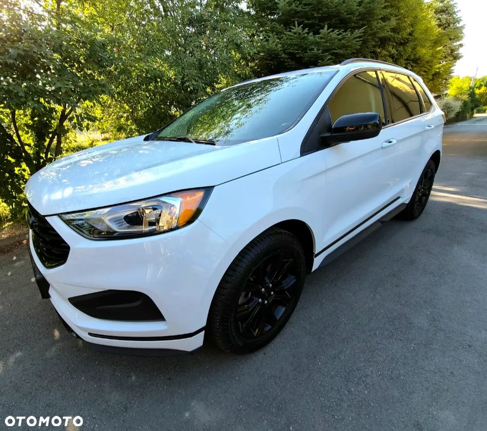 Ford Edge - 8