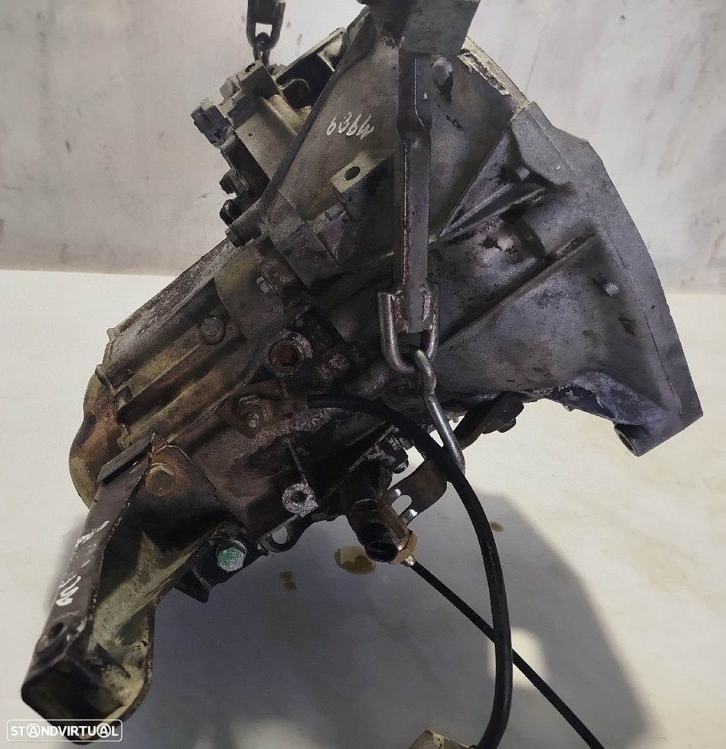 Caixa de velocidades manual FIAT Uno (146_) - 2