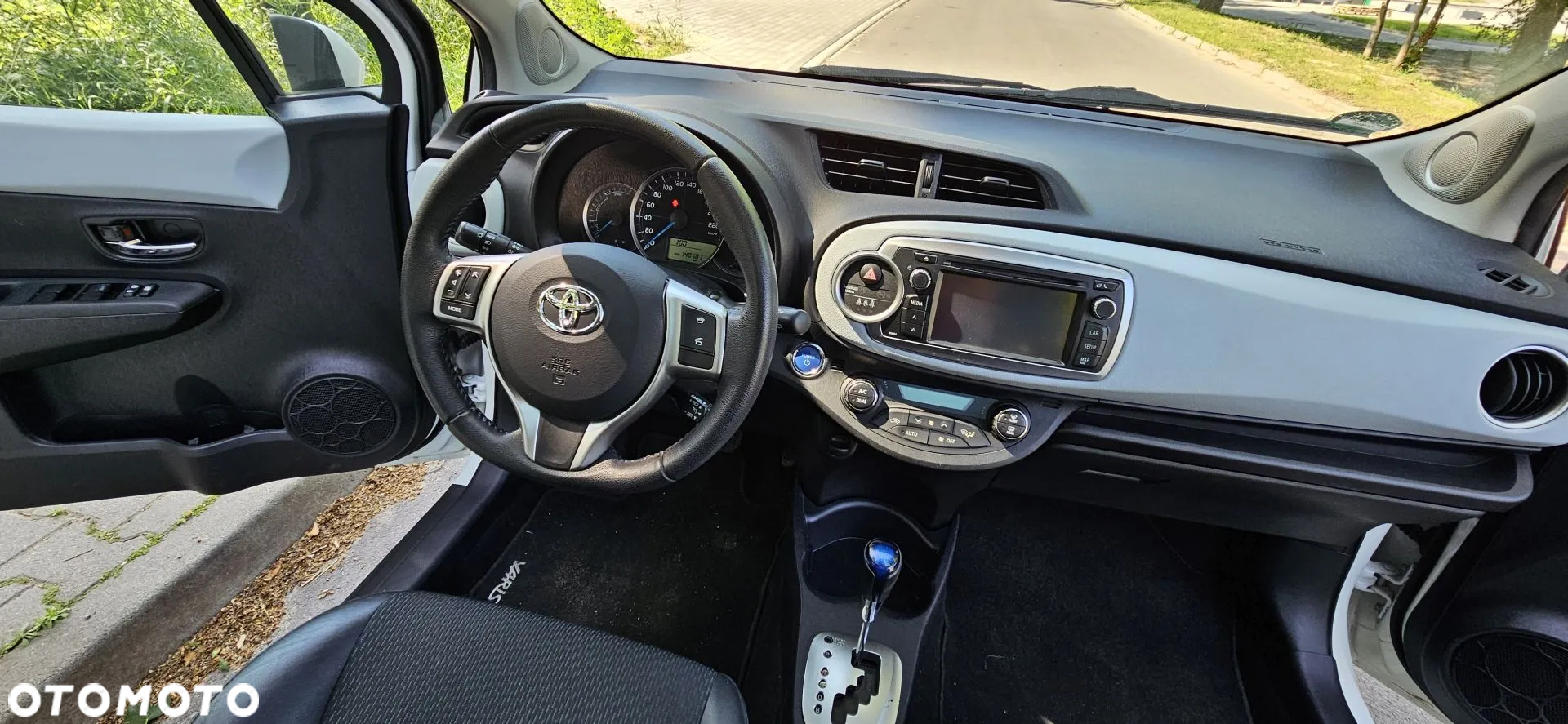 Toyota Yaris Hybrid 1.5 VVT-i Club - 22