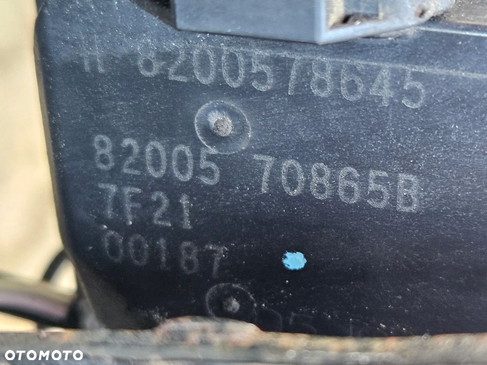 Renault Clio III 3 Modus Twingo 1.2 16V TCE 1.2 B przepustnica 8200578645   161202859R - 4