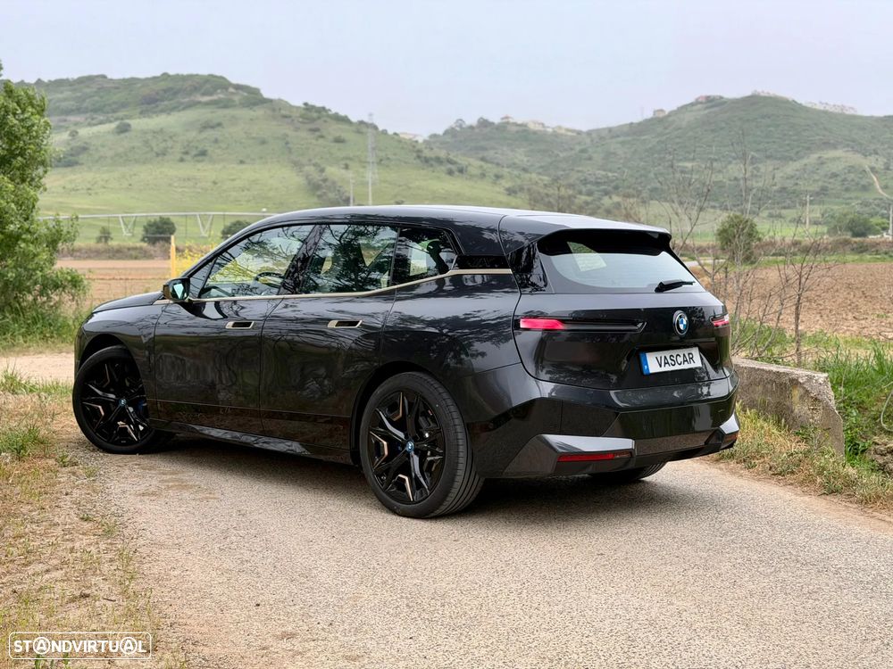 BMW iX xDrive50 - 4