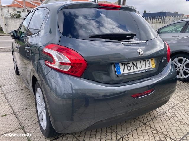 Peugeot 208 1.6 e-HDi Allure - 23