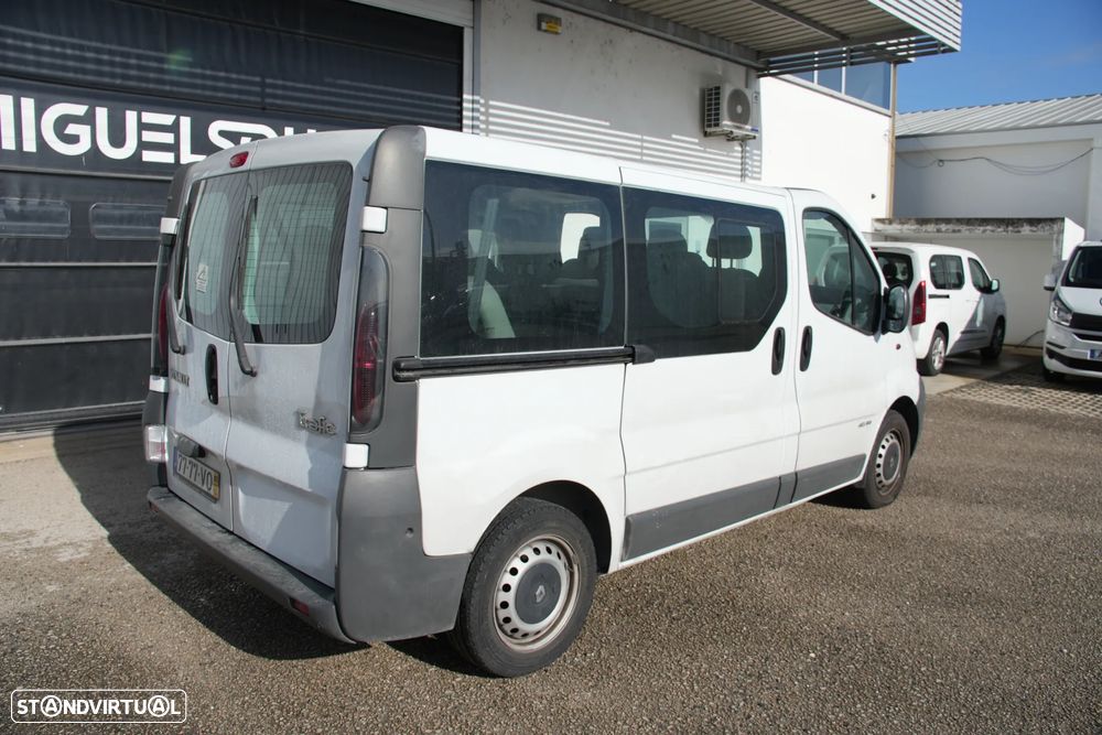 Renault Trafic 9Lugares 1.9DCI - 4
