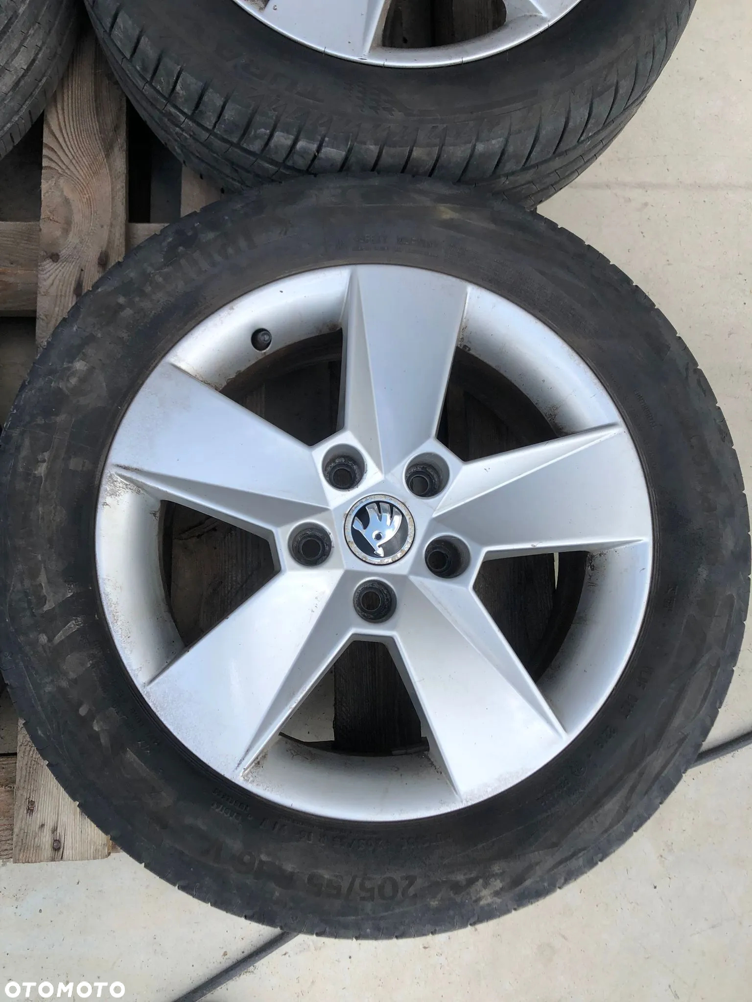 SKODA OCTAVIA III ALUFELGI KOMPLET 6,5Jx16H2 ET46 5E0601025H - 3
