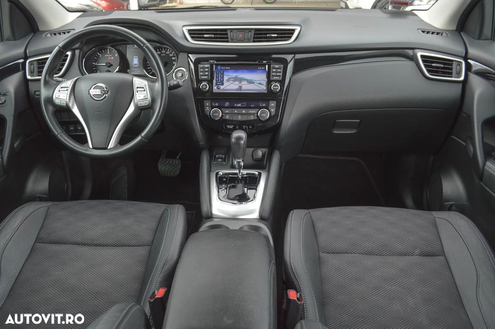 Nissan Qashqai 1.6 DCI Start/Stop X-TRONIC Tekna - 6
