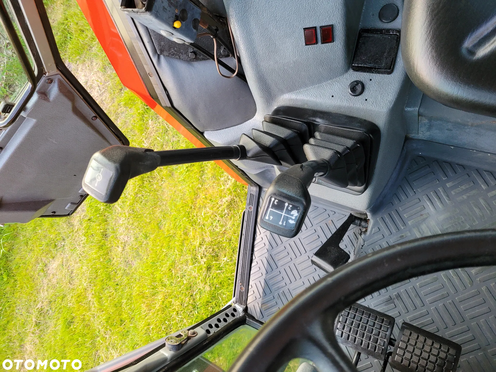 Massey Ferguson 3080 - 14