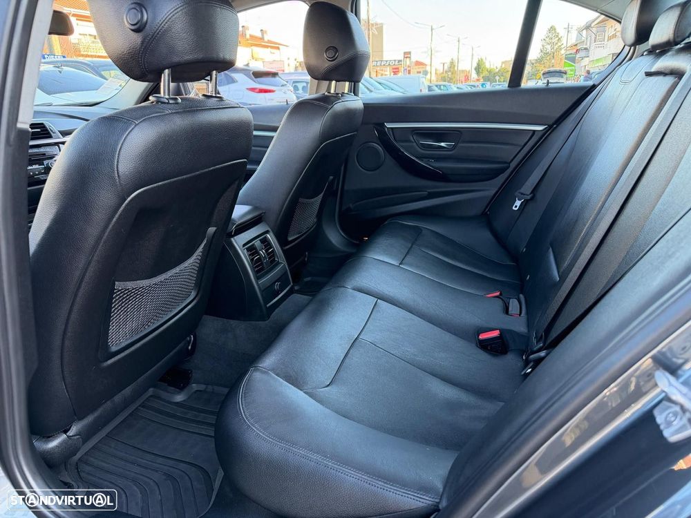 BMW 320 d Line Luxury Auto - 10