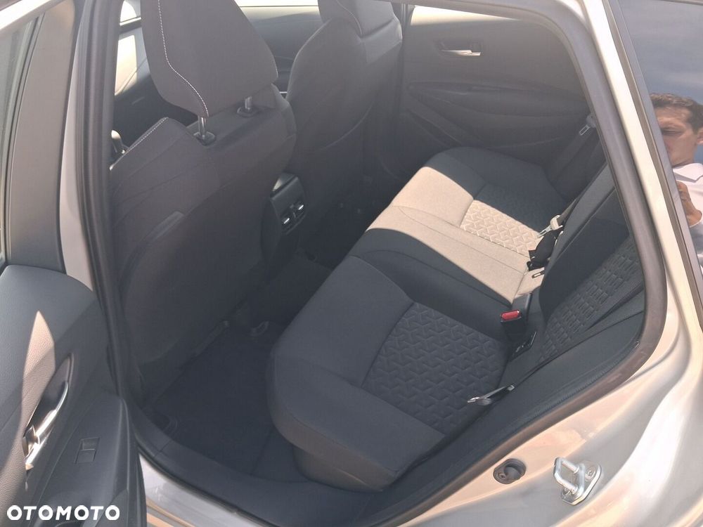 Toyota Corolla 1.8 Hybrid Comfort - 10