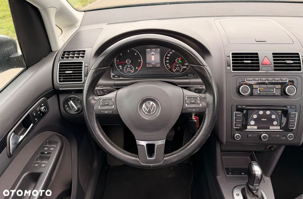 Volkswagen Touran 2.0 TDI DPF DSG Trendline - 17