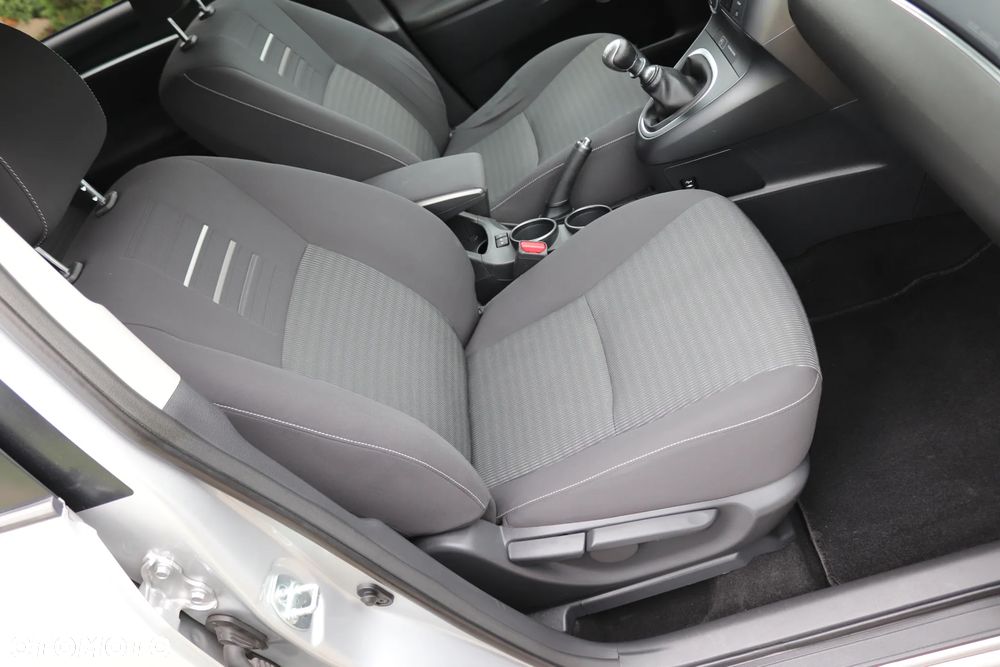 Toyota Verso 1.8 Premium 7os - 28