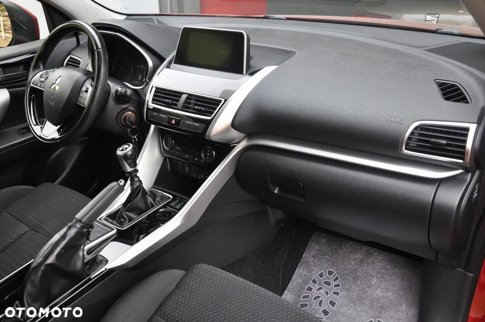Mitsubishi Eclipse Cross 1.5 T GPF Invite Plus - 17