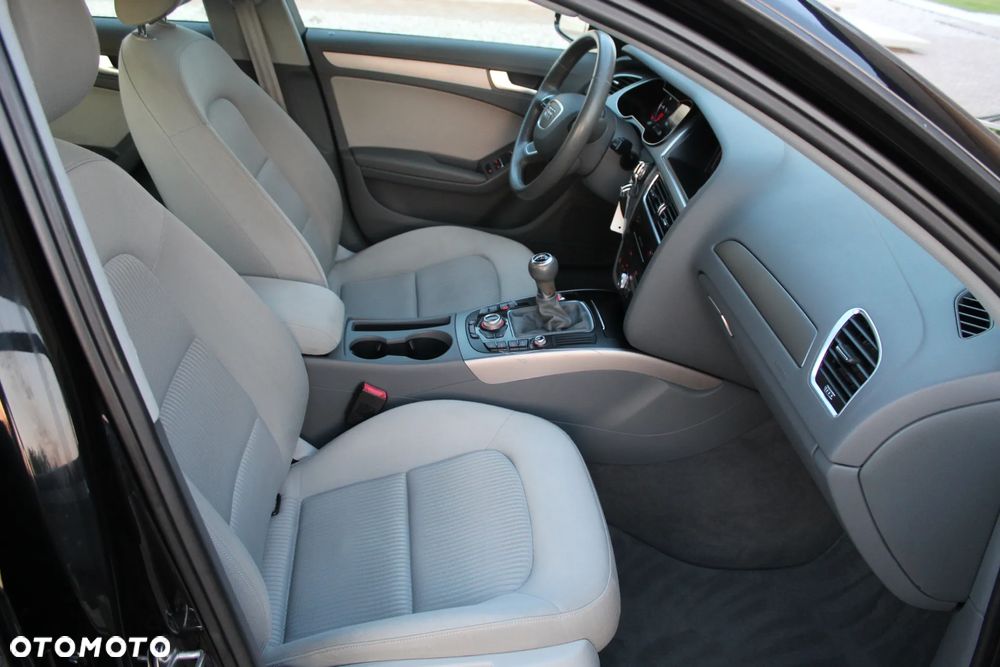 Audi A4 Avant - 25