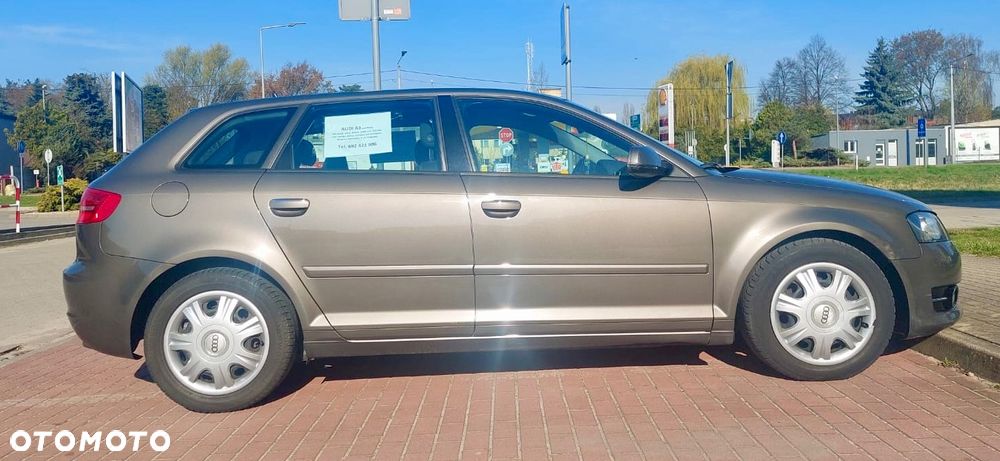 Audi A3 Sportback - 2