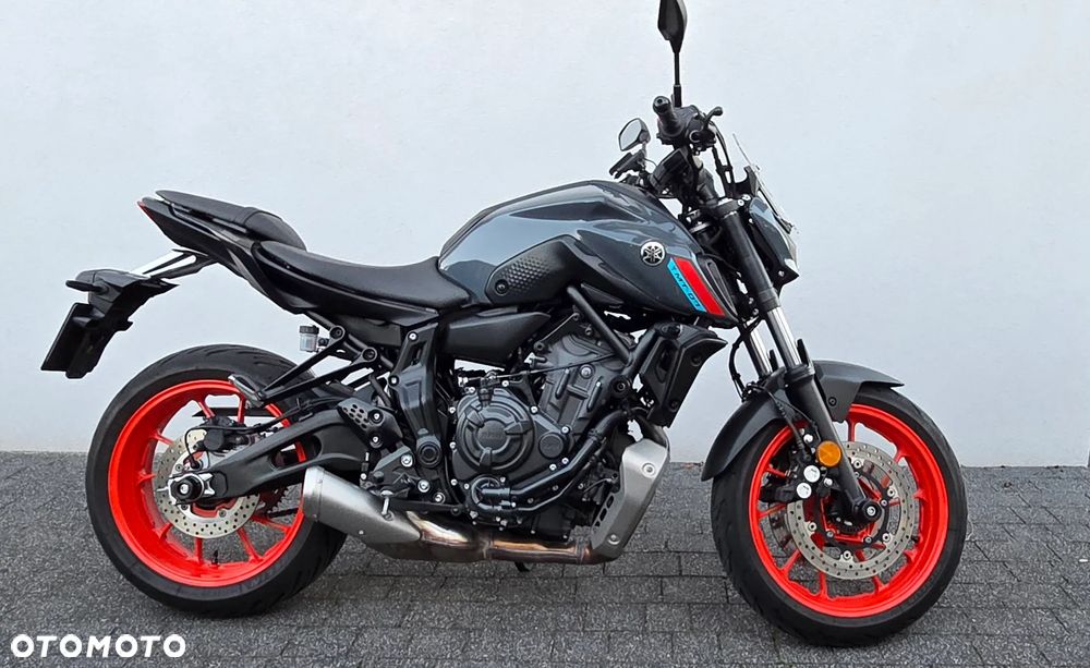 Yamaha MT - 5