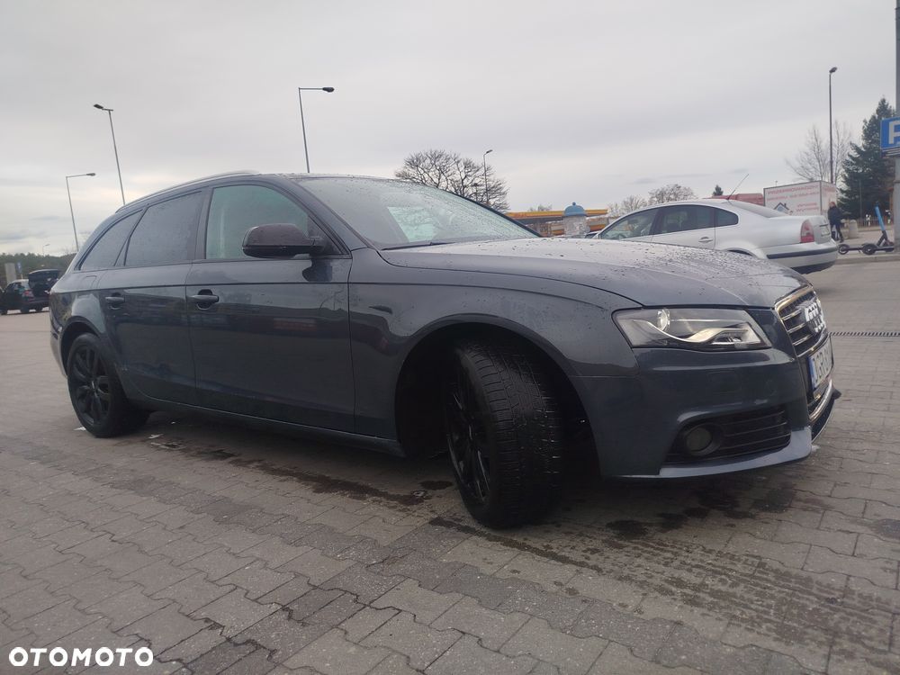 Audi A4 Avant - 4