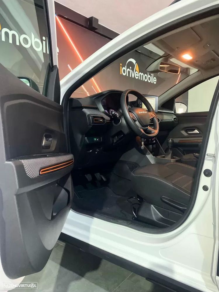 Dacia Sandero 1.0 ECO-G Stepway Expression Bi-Fuel - 25