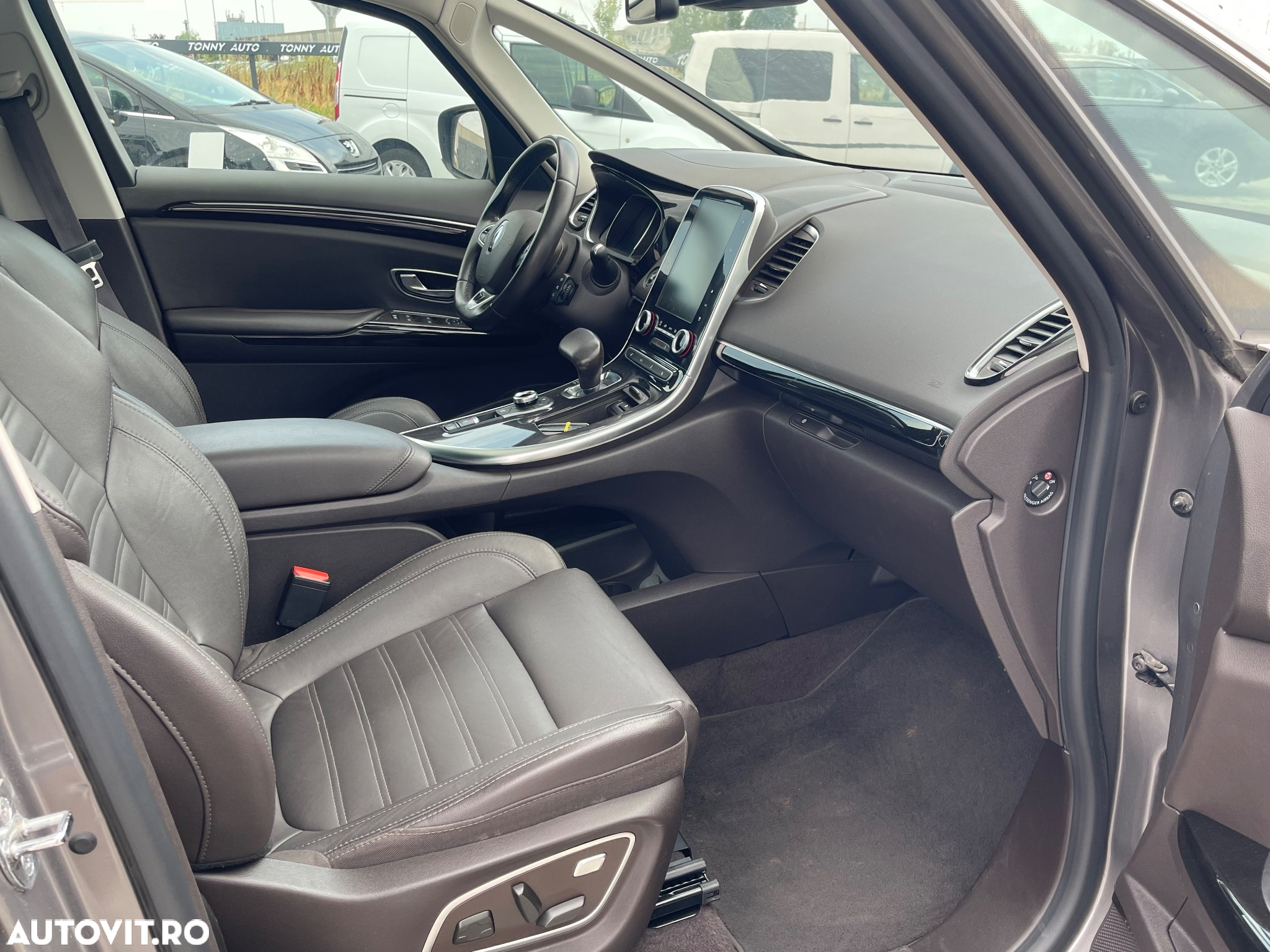 Renault Espace Energy dCi 160 EDC ELYSEE - 9