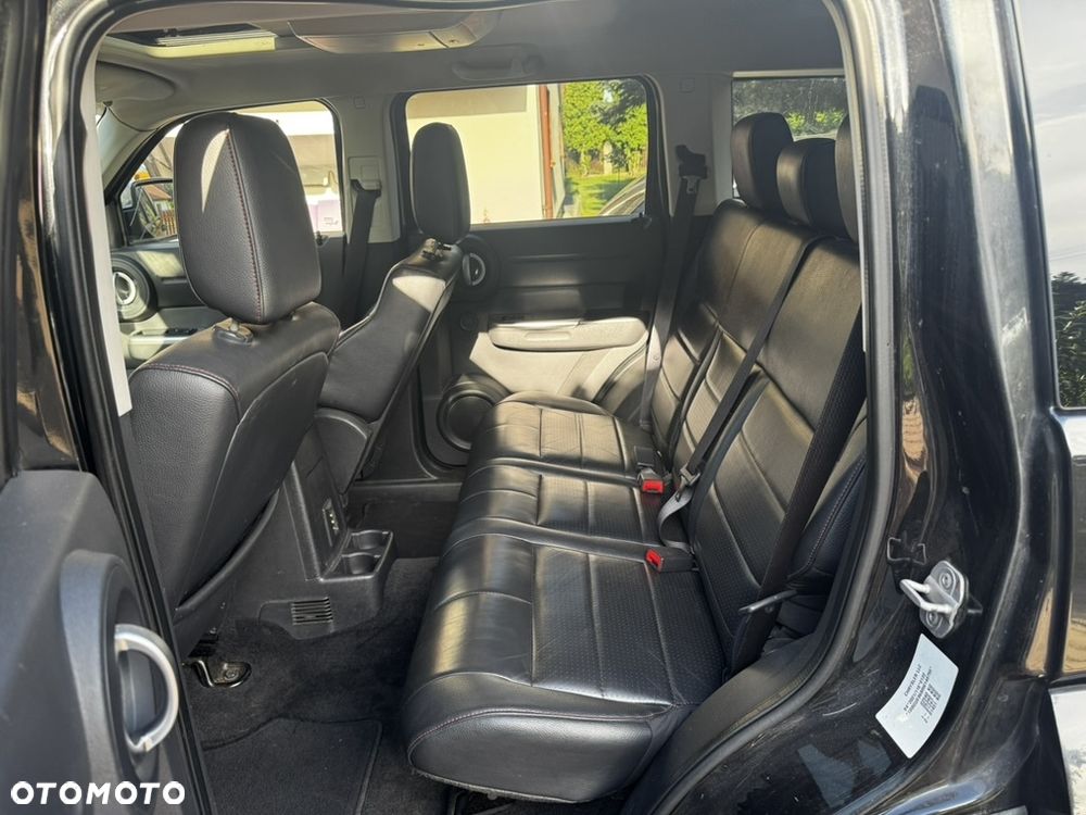 Dodge Nitro 4.0 V6 RT - 10